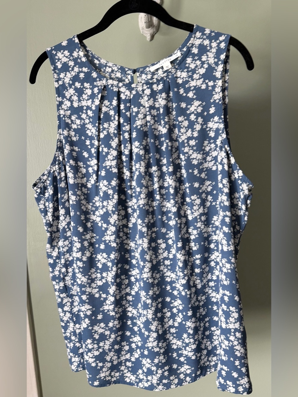 fun2fun 1X Blue Floral Sleeveless Blouse